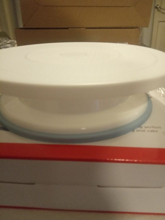 Base rotativa para bolos de 28 cm com 5 espátulas com P/ giratoria