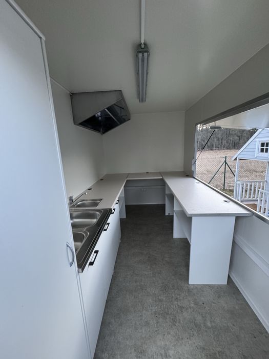 WYNAJEM Przyczepa gastronomiczna handlowa kebab burger dostawa cala PL