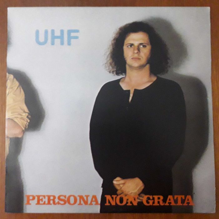 UHF disco de vinil "Persona Non Grata"