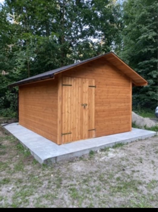 Drewutnia, schowek na drewno, domek narzędziowy.