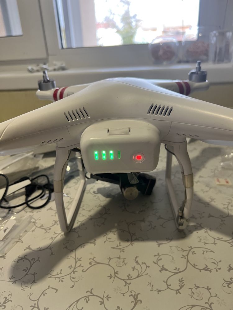 Квадрокоптер phantom 2 vision.