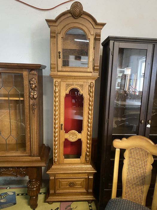 Stylowa dębowa skrzynia po zegarze