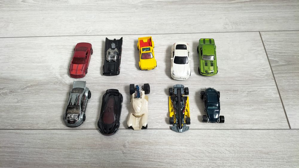 Samochody Hotwheels