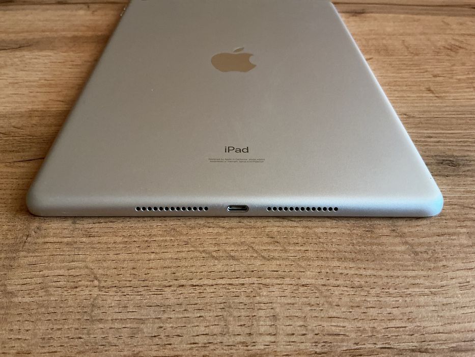 Ipad  10.2 (9 Gen) A2602, 64g стан нового.