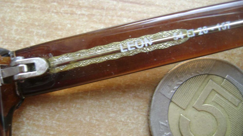 Starocie z PRL - Okulary korekcyjne damskie +2 dioptrie rozstaw 14cm