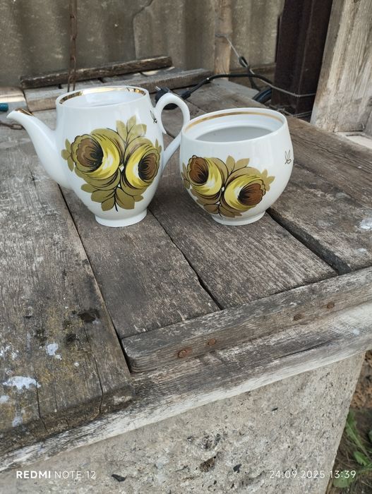 Чайник, цукерниця радянських часів