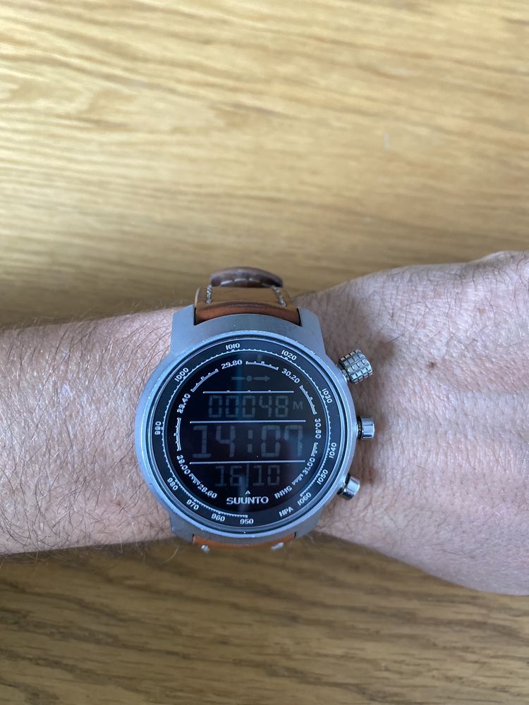 Zegarek suunto elementum terra leather brown skóra brązowy