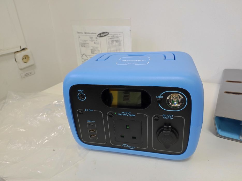 Портативна зарядна станція Bluetti AC30S Portable Power Station