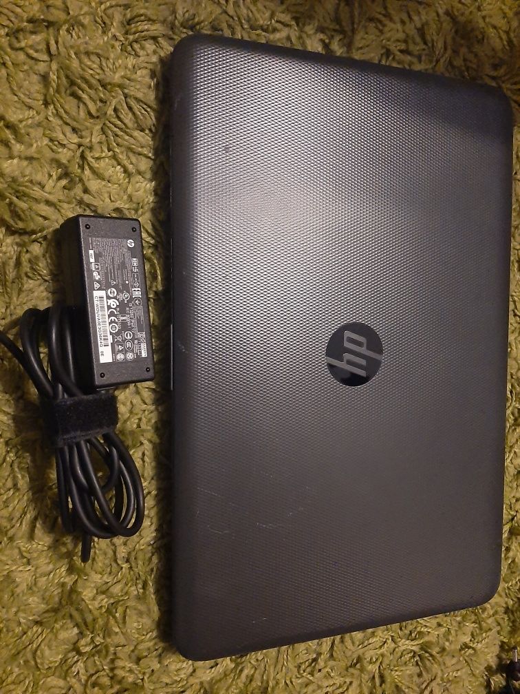 Laptop HP HQ-TRE71025