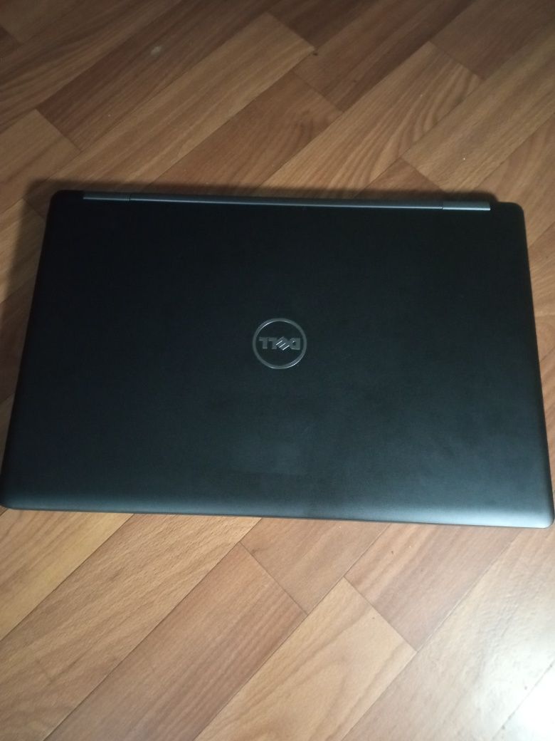 Ігровий Dell 5580 i7-7820HQ\GeForce940MX/16GB\1000 GB M2 SSD