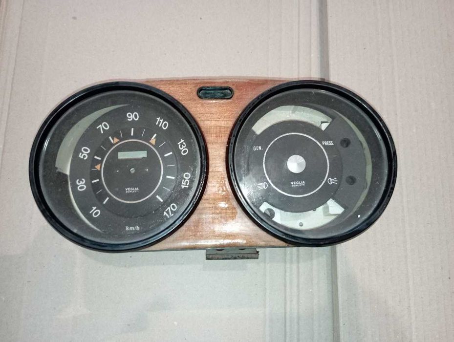 ретро щиток приборов Fiat TOYOTA