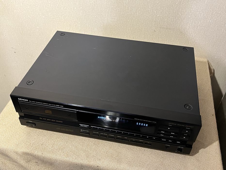 Аудиофильский CD-проигрыватель DENON DCD-1420 (ЦАП 2 х PCM54P)(ЗВУК!)