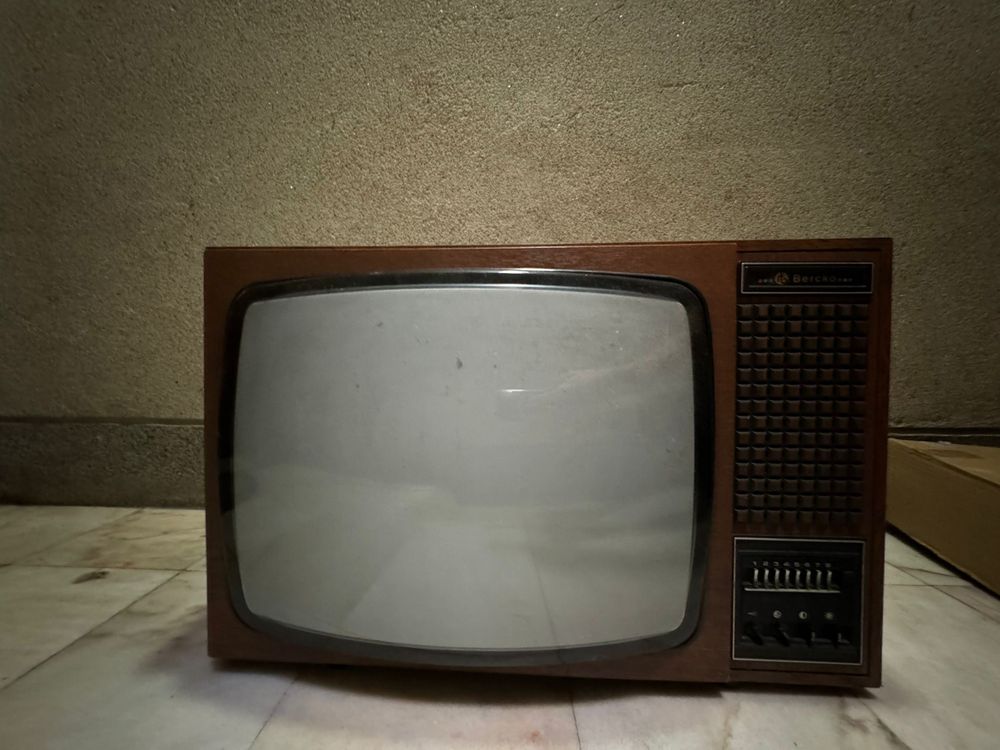 Televisao antiga ds Bercko