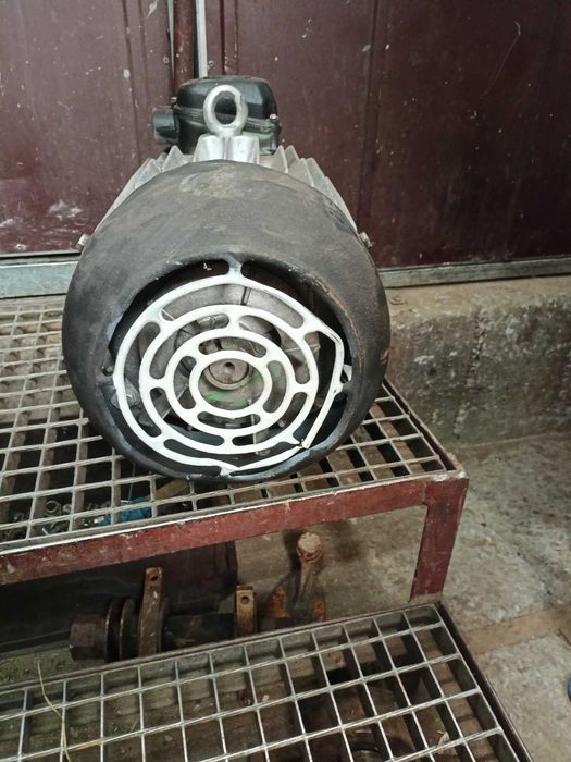 silnik elektryczny 3 kW/ 720 obr