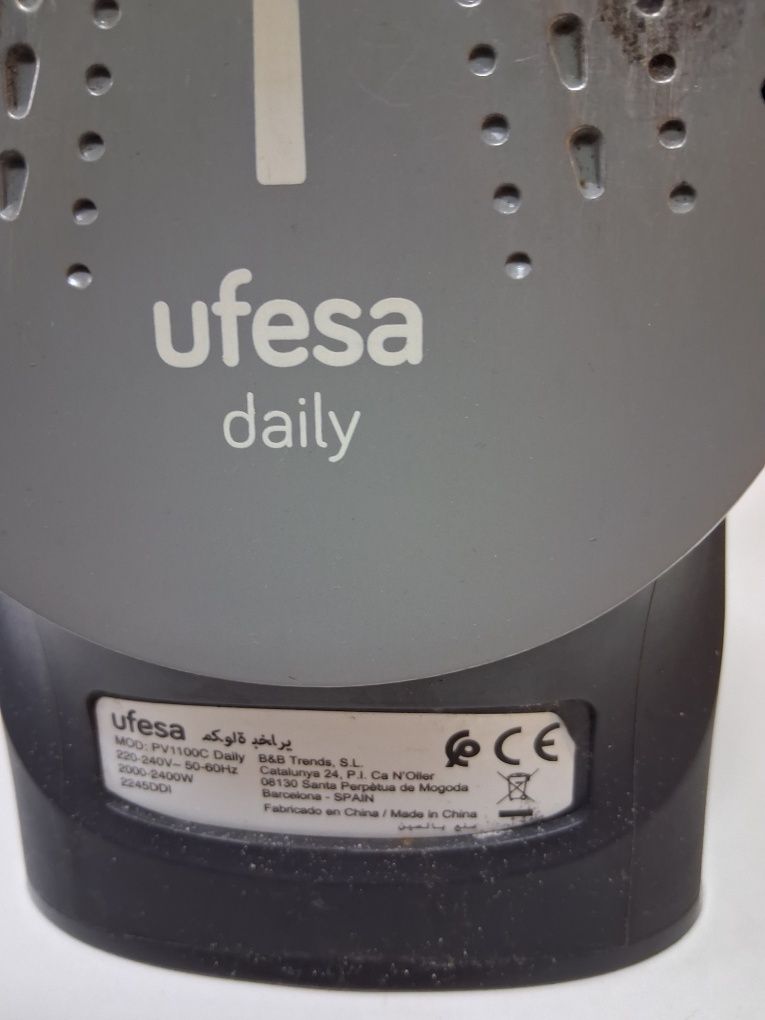 Ferro de engomar Ufesa Daily