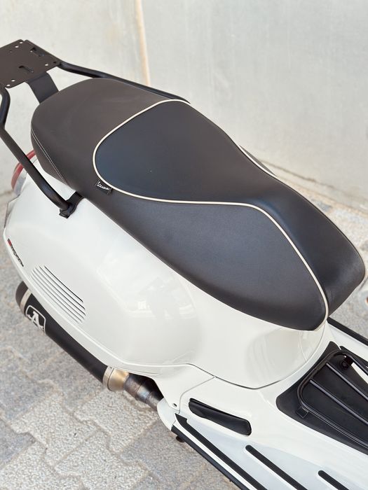 Vespa GTS Super 300 - Full Extras