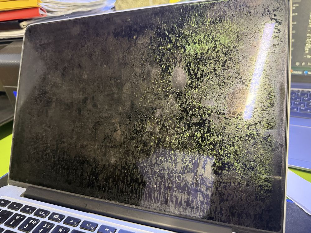 Macbook pro 13 i5 2015