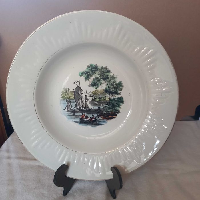 Prato da Fábrica de Sacavem séc XIX