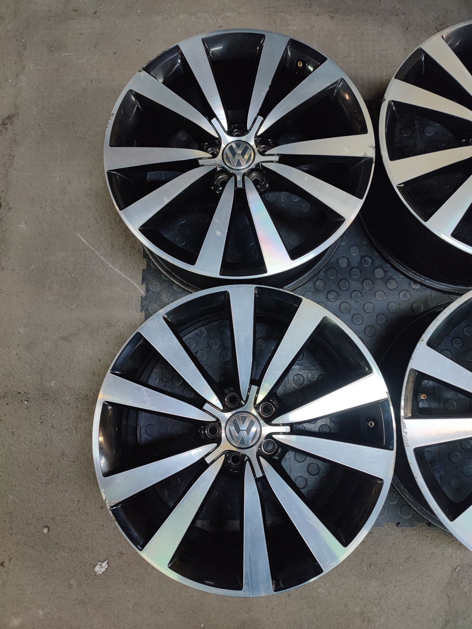Felgi Aluminiowe 5x112 19 Cali | VW New Beetle 5C0 | 8Jx19 ET 48