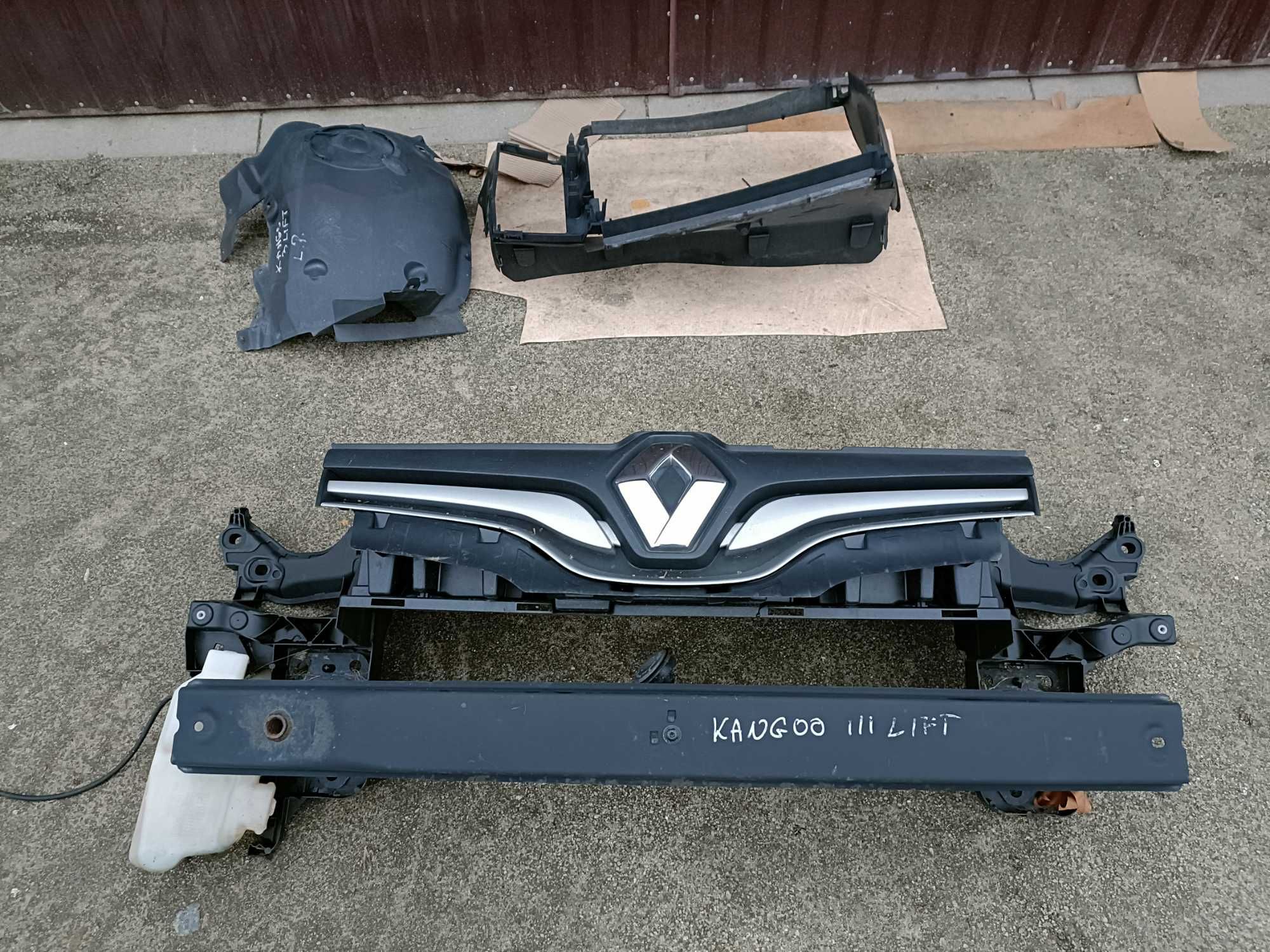 Renault Kangoo III Lift pas przedni belka grill atrapa 13-18