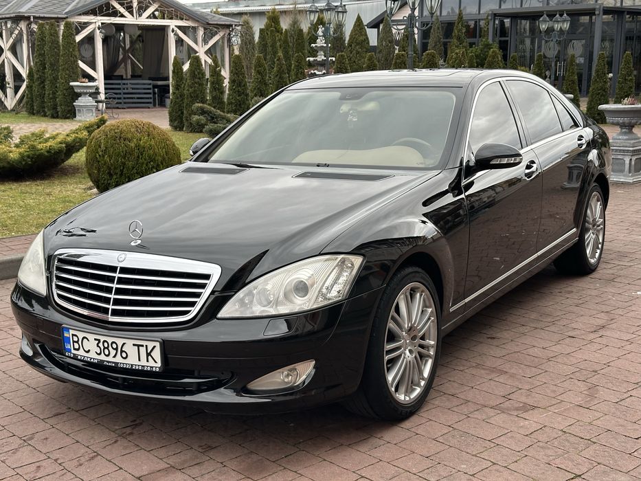 Mercedes S-class W221