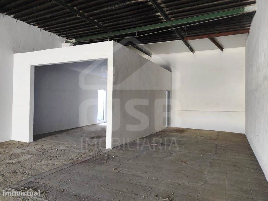 Armazém para arrendar em Benavente