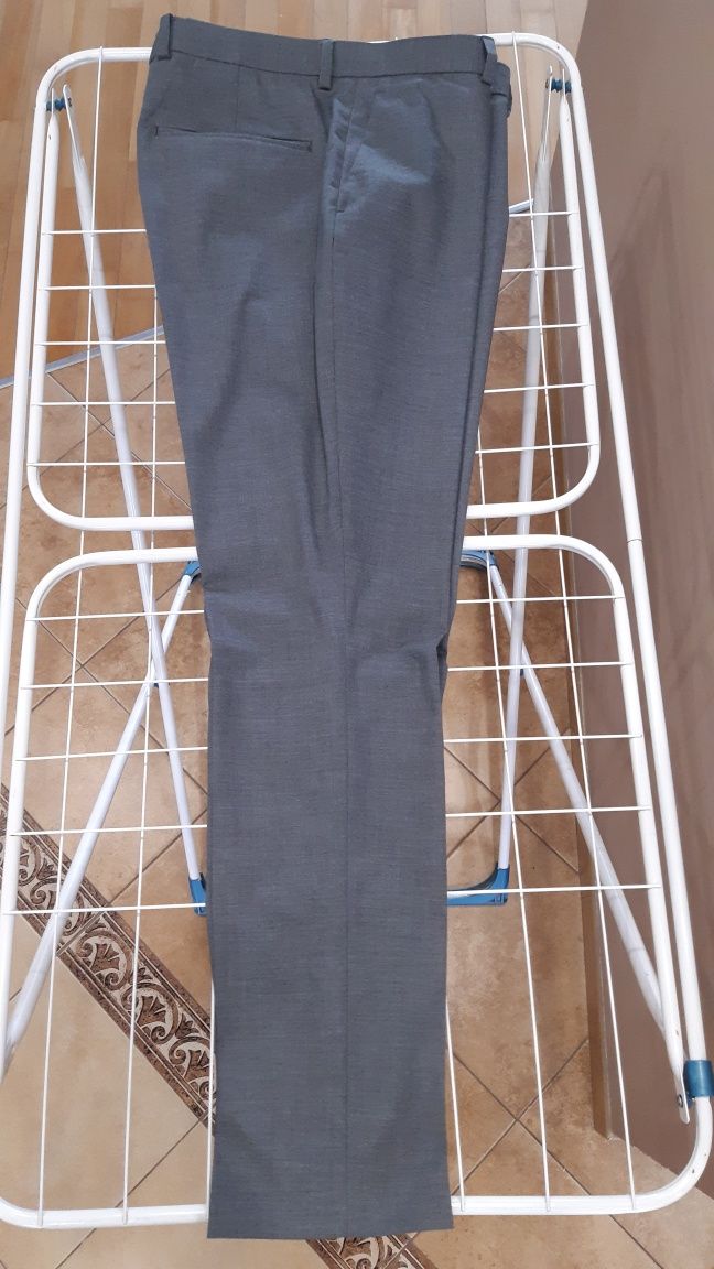Garnitur męski casual szary H&M, skinny fit L, slim fit M