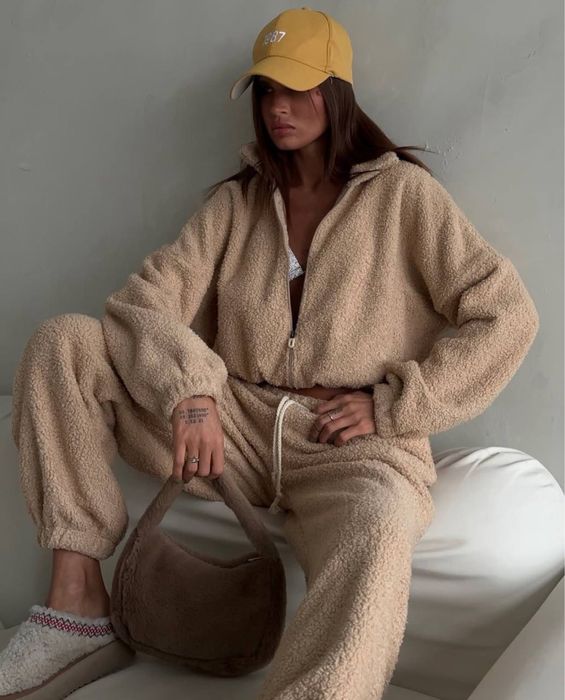 Женский теплый спортивный костюм/Жіночий теплий спортивний костюм AR