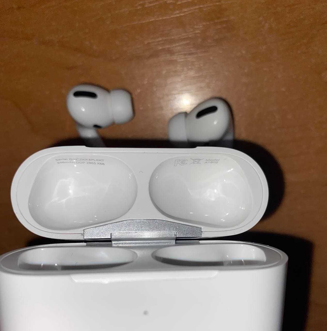 Наушники Apple airpods pro