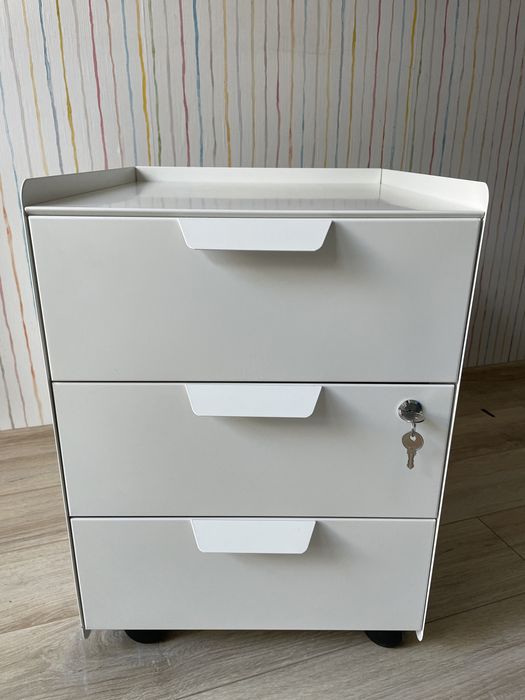 Komoda na kółkach TROTTEN ikea