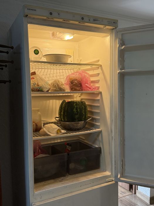 Холодильник Siemens