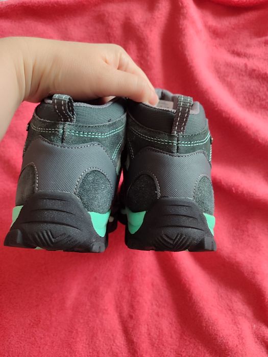 Дитяче взуття, Демі , 33 розмір. Mountain Warehouse.