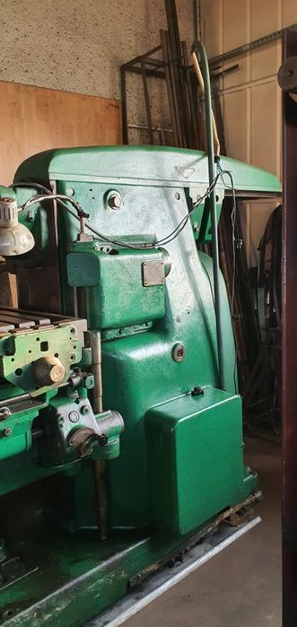 Frezarka uniwersalna FWA 39 stół 1600x400 mm + glowica pozioma skretna