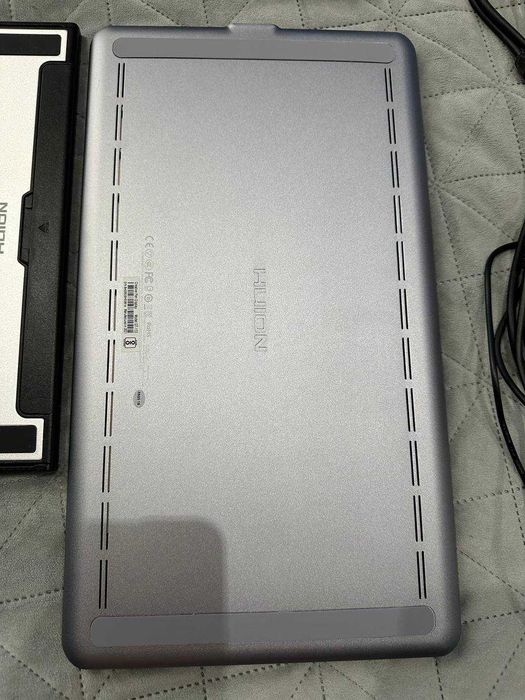 Графічний дисплей Huion Kamvas Pro 13 GT-133