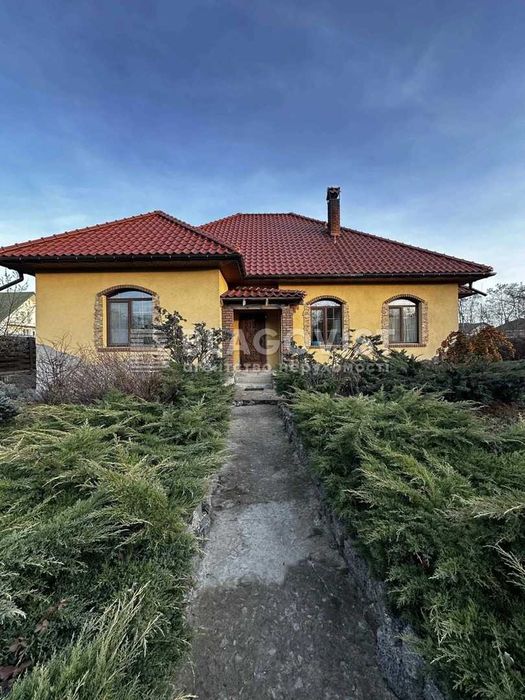 Продаж будинку в Хотіві 180м 4 кім 9соток ремонт  199т