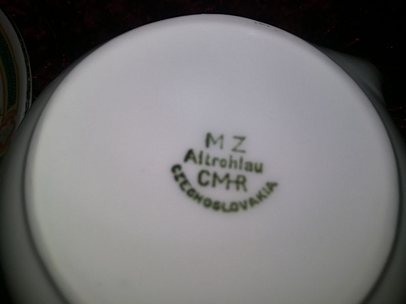 Chávena porcelana fina Checoslováquia