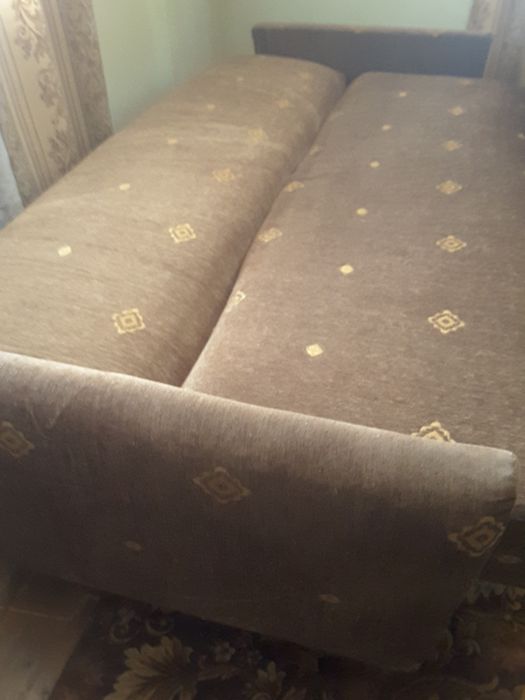 Продаю диван, крісла