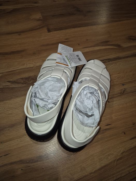 Сандалі crocs жіночі