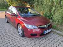 Honda Civic Sprzedam HONDA CIVIC 1.8 Benzyna Sedan (lekko uszkodzony błotnik)