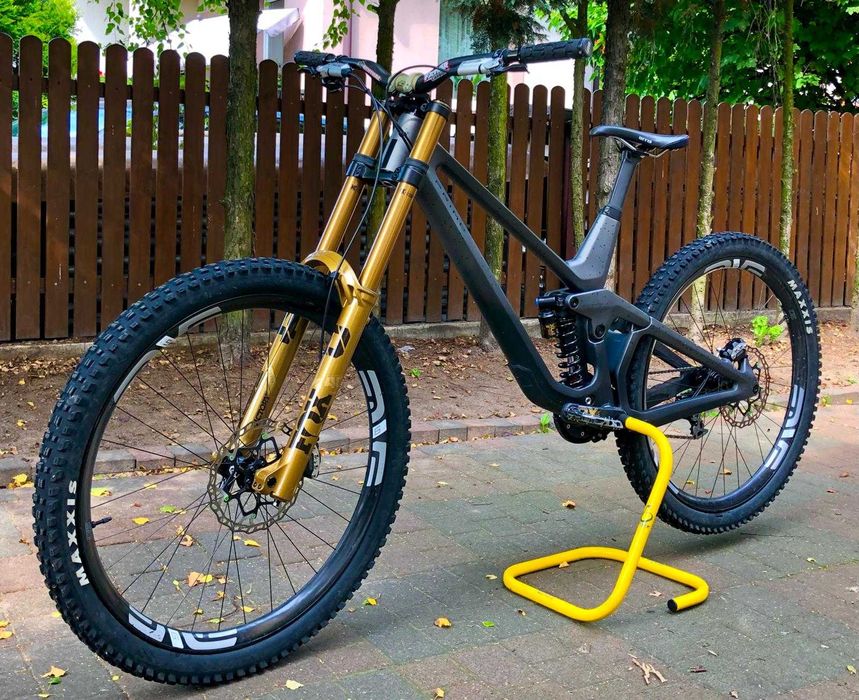 Prime Rocket XL Fox Gold Podium  ENVE