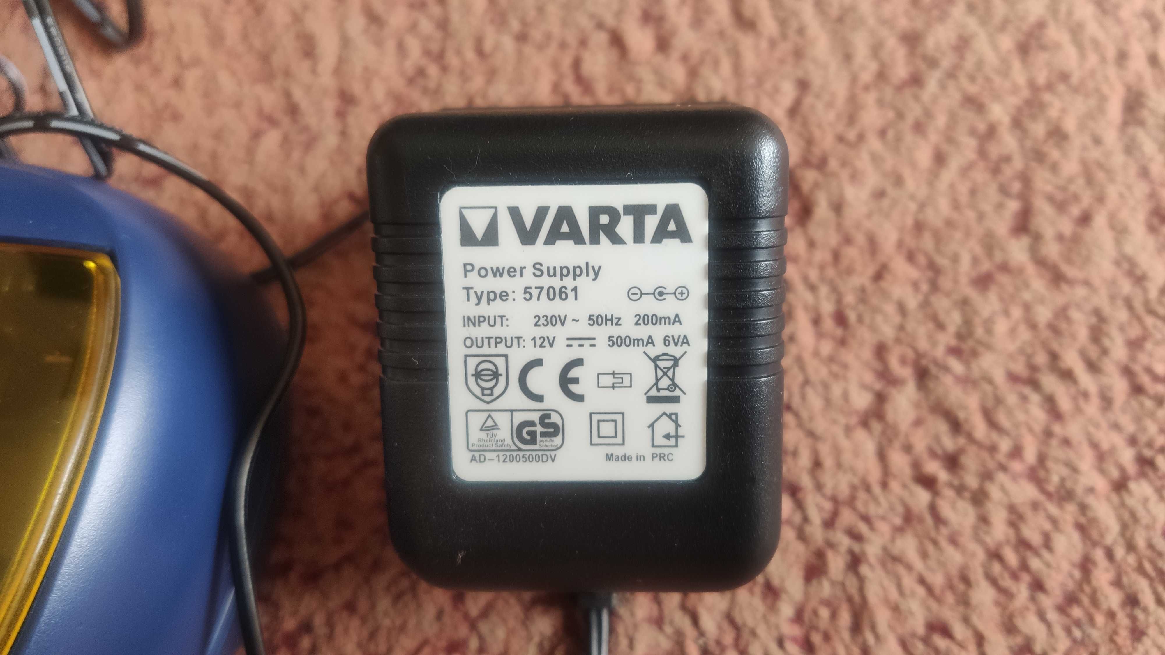 Зарядное устройство Varta Easy Energy Multi Charger