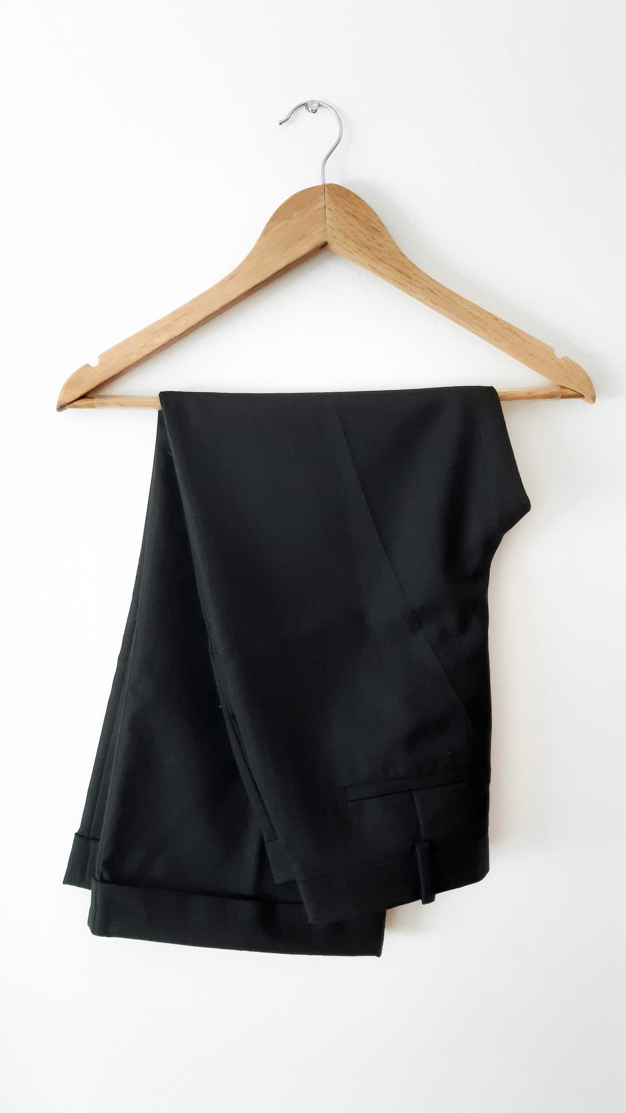 Calças pretas clássicas | Zara