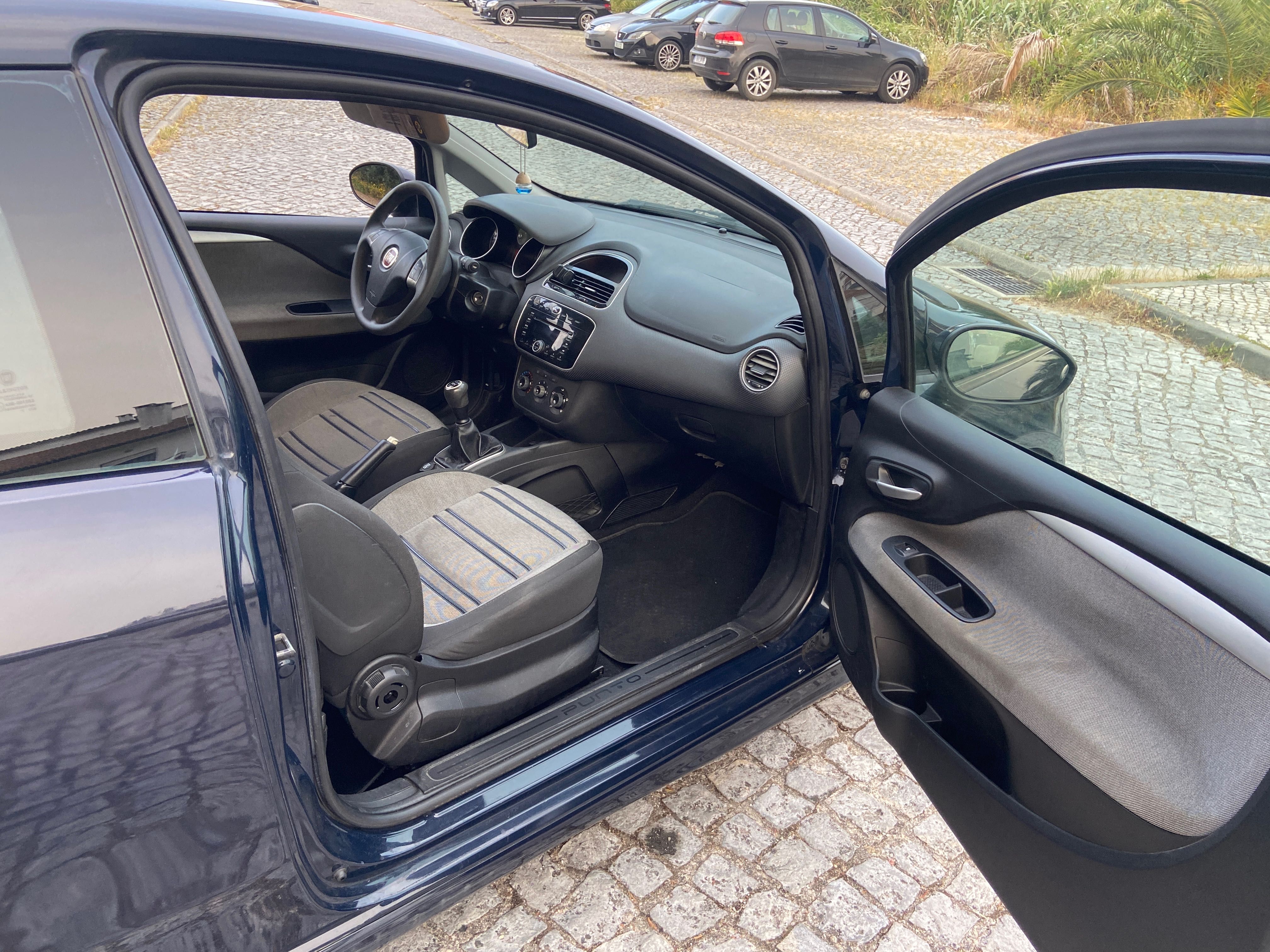 Fiat Punto Evo azul