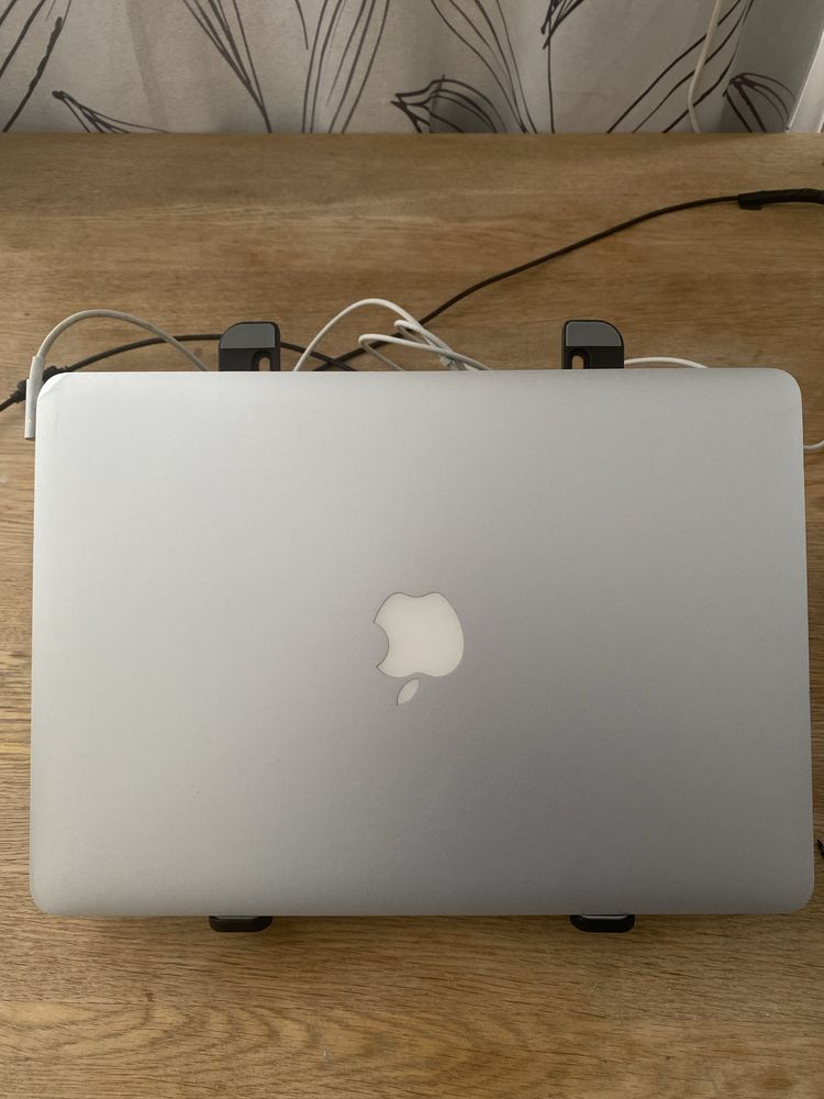 MacBook Air A1369 —ціна договірна