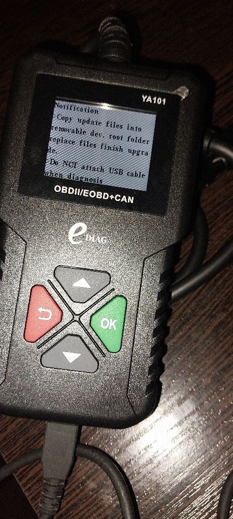 Автомобільний діагностичний сканер OBD-2