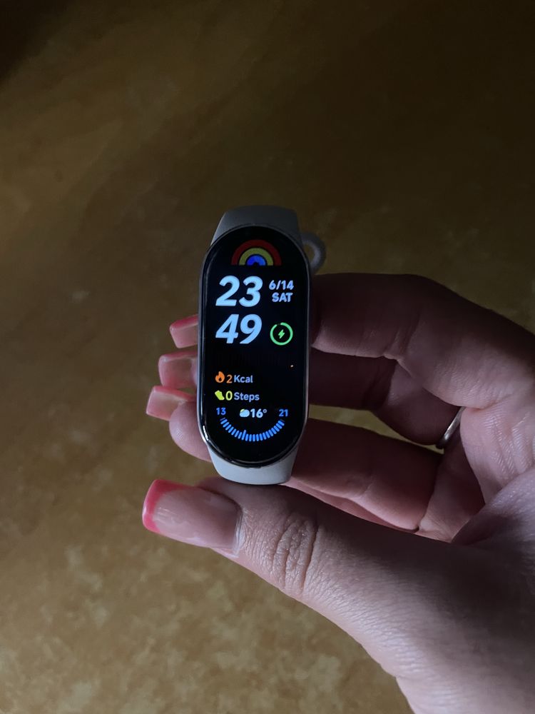 Продам часы mi bend 9
