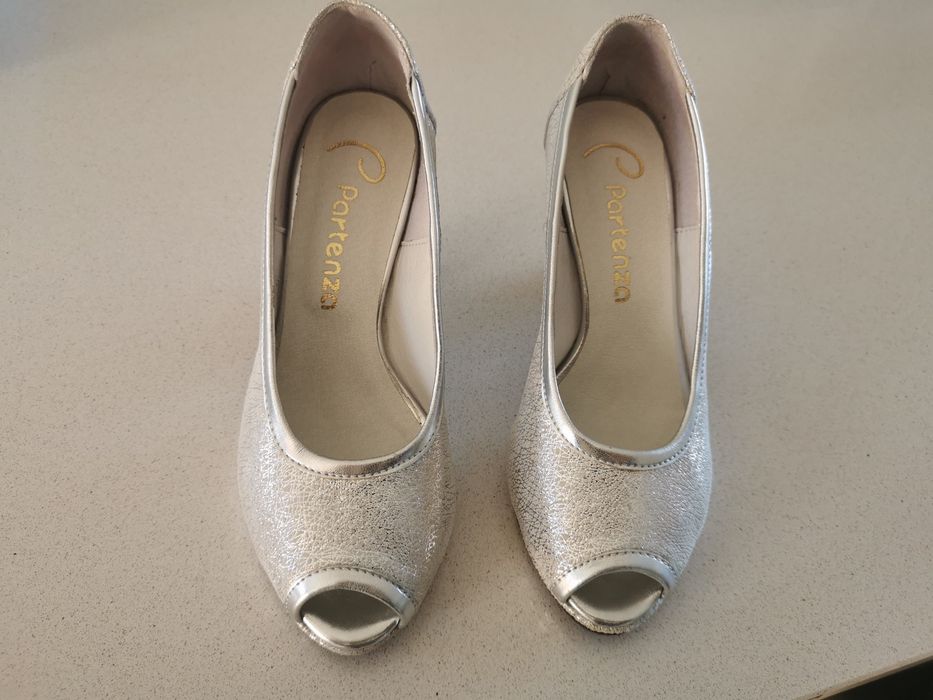 Par de sapatos de senhora