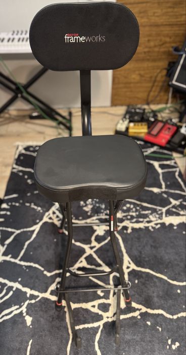 Стілець Gator Frameworks. Guitar seat/stand combo