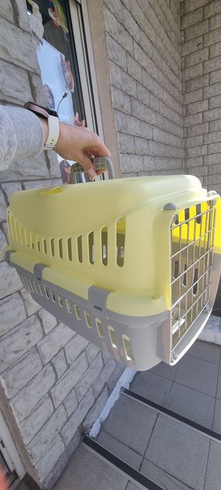 Переноска для котів та маленьких собак