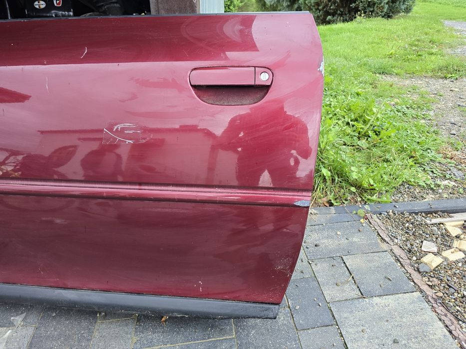 Drzwi audi a3 8l bordowy lewe, prawe 3d